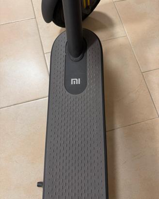 Monopattino elettrico MI.com