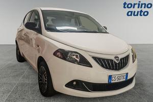 Lancia Ypsilon 1.0 FireFly 70cv Hybrid Platino
