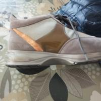 scarpe tipo snikers 