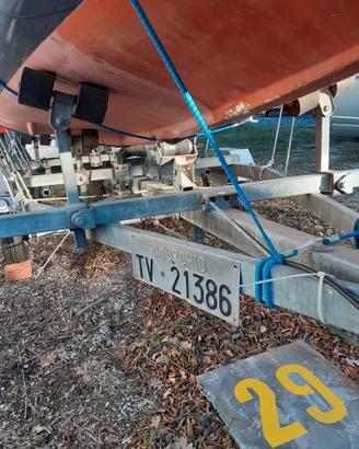 BARCA A VELA FUSILLA 4 +CARRELLO + MOTORE