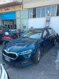 Skoda Octavia 4 x ricambi