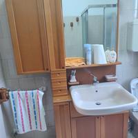 mobile bagno in legno