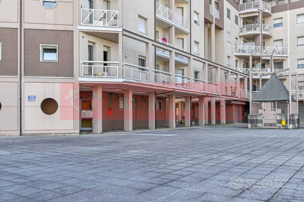 Appartamento di 124 m² con 4 locali e box auto a S - Vista 5