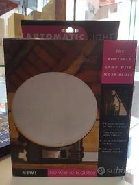 LAMPADA A BATTERiIA CON SENSORE DI MOVIMENTO