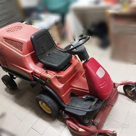 Trattorino Tagliaerba 