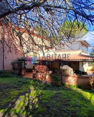 Villa di 284 m² con più di 5 locali a Collesalvett