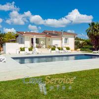 Villa con piscina