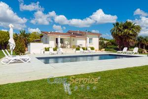 Villa con piscina