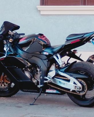 Honda CBR 1000 RR 