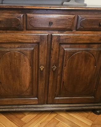 CREDENZA ANTICA IN NOCE MASSELLO