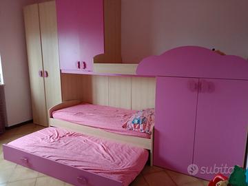 camera da letto Rosa  3 letti 