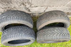4 Pneumatici Invernali 185-55-R15 82T