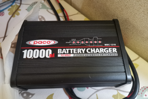 Caricatore batteria auto camper 10 A