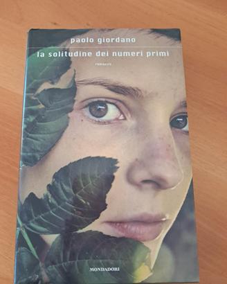 Libro ' la solitudine dei numeri primi ' , Mondad