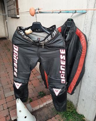 giacca e pantaloni moto Dainese