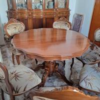Tavolo in legno + sedie imbottite