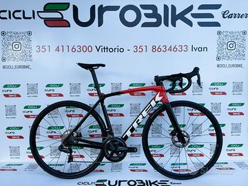 Bici da corsa in carbonio disco Trek émonda sl6