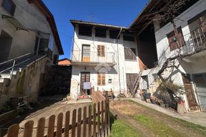 CASA DI CORTE A GIAVENO
