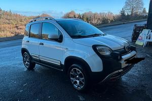 Fiat Panda cross 1300 95 CV multijet turbodiesel