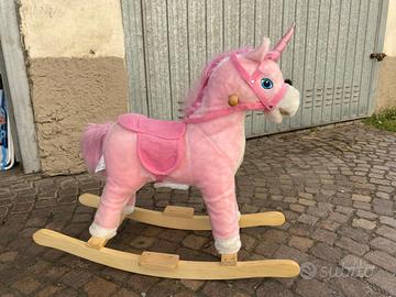 Cavallo a dondolo
