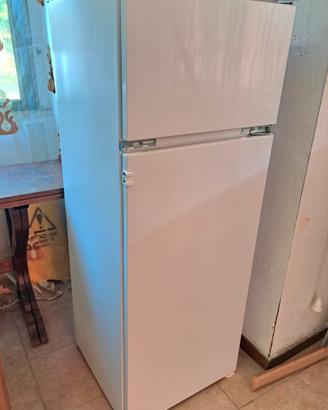 FRIGORIFERO DA INCASSO KOENIC  H144