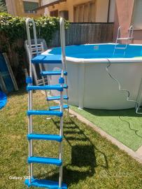 scala piscina fuori terra