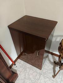 Mobile con macchina da cucire