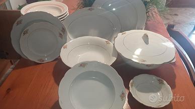 servizio di piatti  ceramiche Galvani 