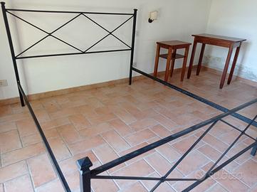 Strutture letto matrimoniali in ferro