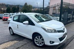 Toyota Yaris 1.4 D-4D 5 porte Lounge