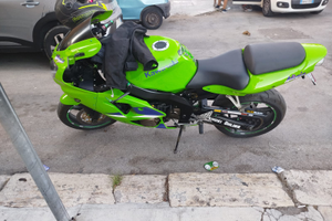 Kawasaki Ninja zx600