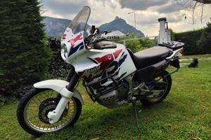 Honda Africa Twin XRV 750