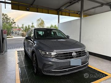 Tiguan life 2021 2.0 150cv dsg