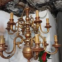 lampadario dorato a 10 luci