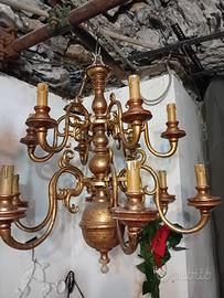 lampadario dorato a 10 luci