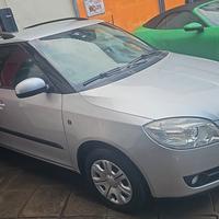 auto Skoda Fabia 