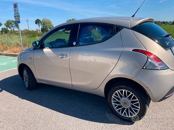 YPSILON METANO TWIN AIR