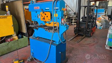 Cesoia punzonatrice universale Omera OM 45 HY.