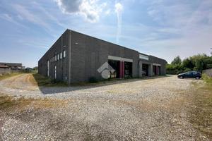 CAPANNONE A PIZZIGHETTONE