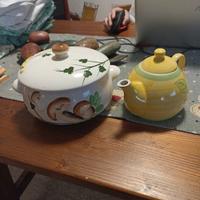 Biscottiera piu' teiera i ceramica