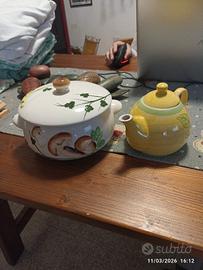 Biscottiera piu' teiera i ceramica