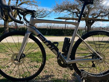 Bici da corsa BMC Teammachine Shimano Utrega