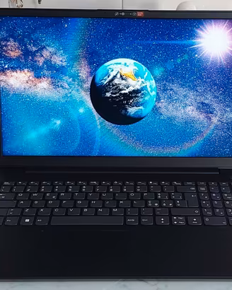 Notebook Lenovo Intel i3 8GB SSD-256 NVME 14 polli