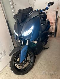 Yamaha Xmax 125