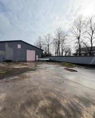 Immobile di 704 m² a Genivolta