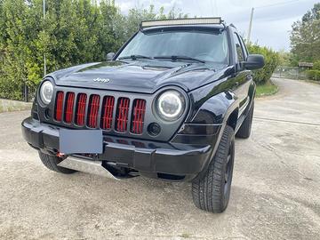 Jeep Cherokee kj crd Limited 2.8 cc Liberty