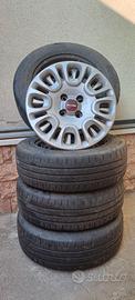Gomme con cerchi e copricerchi FIAT Panda 2018