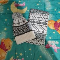 Cappello e sciarpa invernale 