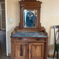 Comó con piano in marmo