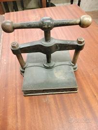 Antico Pressacopie in Ghisa.Pressa da Scrivania 